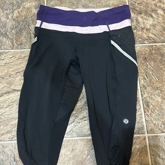 Lululemon - Picture 1 of 3